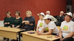 Мастер-класс по настольной игре «Жизнелюб» прошёл в ЦКР посёлка Новосадовый Белгородского района